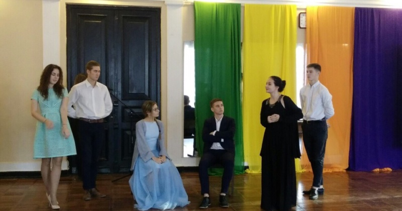 19 ноября в Самарском Дворце детского и юношеского творчества прошел городской поэтический чемпионат, посвященный году Театра.