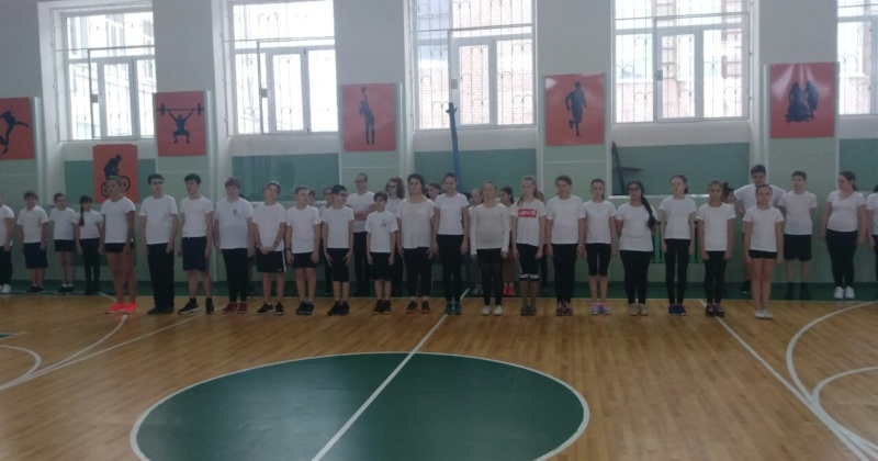 16 января в гимназии прошел школьный этап военно-спортивной игры «ЗАРНИЦА» среди учащихся 5-6 классов.