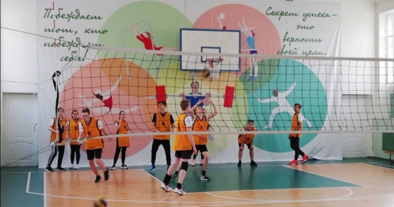 В волейбольной лиге на приз Главы Администрации Самарского района 8-9 классы Гимназии заняли II место!