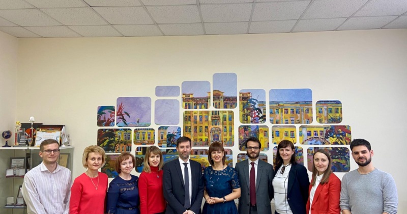 5 марта 2020 г., наши партнеры из Посольства Франции в России, Французского института и Альянс Франсез Самара посетили Гимназию №3.
