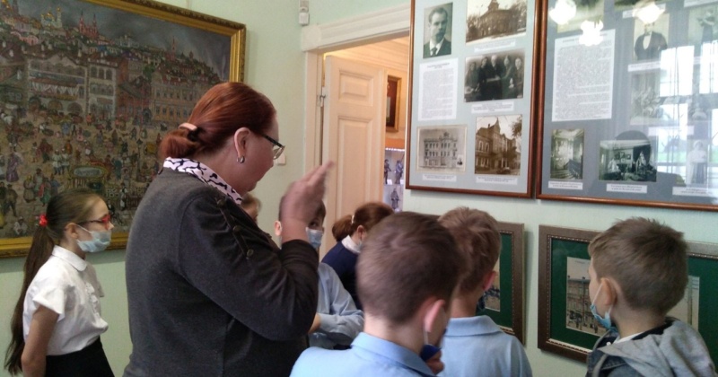 3Г класс был на экскурсии в Музее истории Самары на ул. Фрунзе, 49.