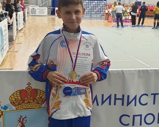 Данияр Хабибуллин стал чемпионом в индивидуальных выступлениях по спортивной акробатике, заняв 1 место в областном турнире «Жемчужина Поволжья».