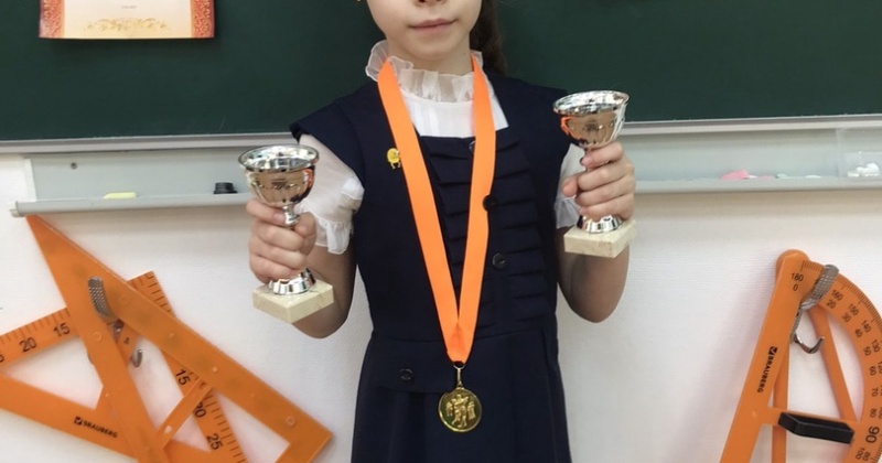 Ученица 2В класса, Кира Буткевич, заняла 1 место на традиционном турнире по спортивным танцам.