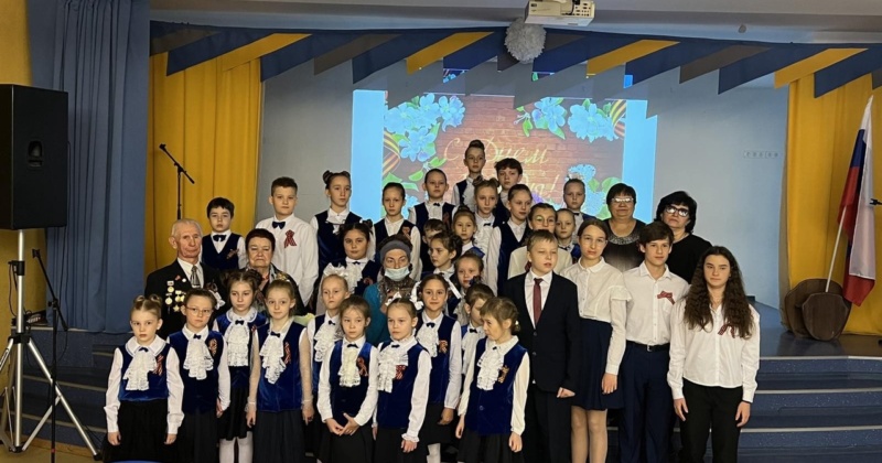 6 мая, частичку своего сердца приглашённым ветеранам подарили учащиеся гимназии № 3 на концерте, посвящённом Великой Победе в Великой Отечественной войне.