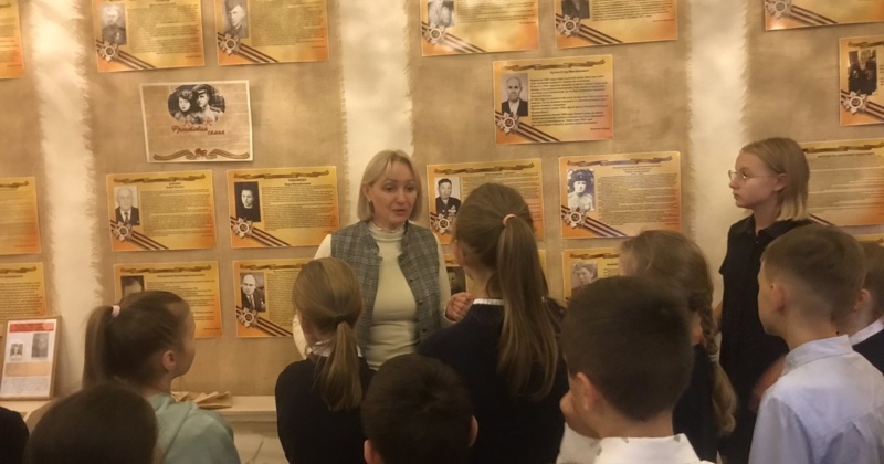 Ребята 4Б класса посетили гимназический музей боевой славы «Нашим дедам посвящается»!